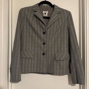 Barney’s New York Pinstripe Blazer Tailored Fit Sz 8